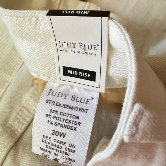 NWT Judy Blue Mid Rise Bootcut White Denim Size 20W - Picture 12 of 14